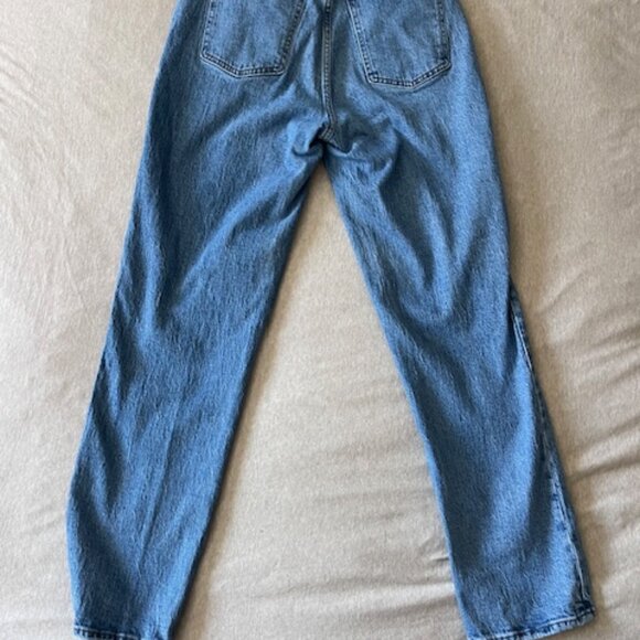 Abercrombie Women's 28/6 Curve Love, The Straight Mid-Rise Jean - Picture 7 of 7